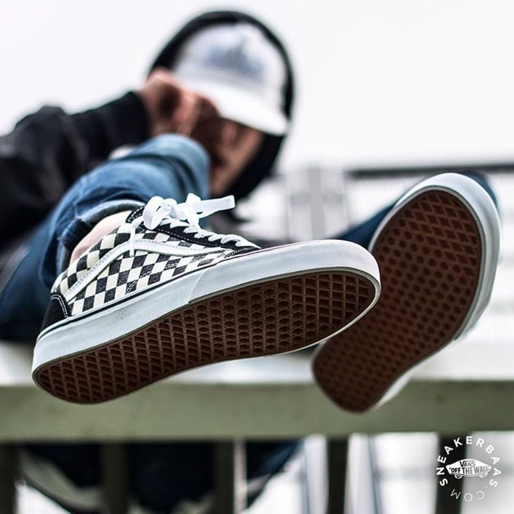 Vans checkered black and white lace up shoes 9